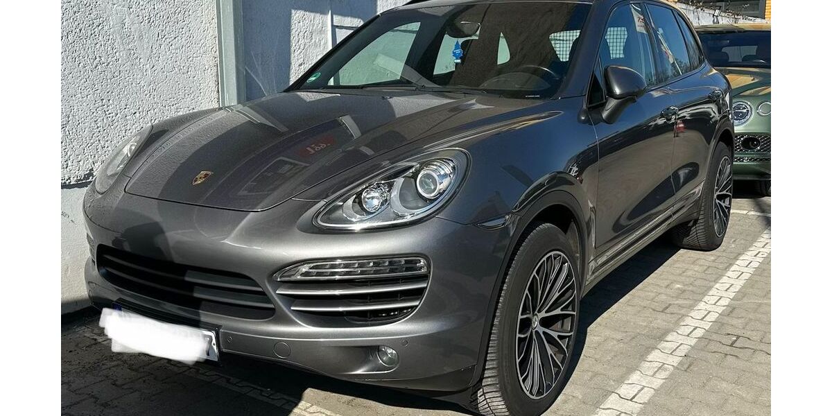 Porsche Cayenne 194.587 km 16.999 &euro; Berlin 12055