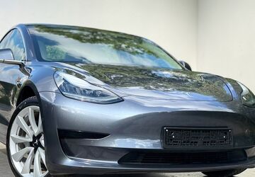 Tesla Model 3 36.973 km 19.999 &euro; Potsdam 14482