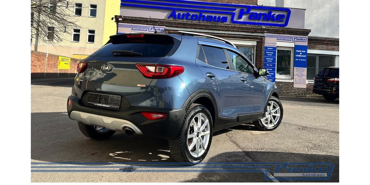 Kia Stonic Spirit 1.0*NAV*SHZ*RFK*BT*TotW*LED* 75.000 km 12.990 &euro; Berlin 13187