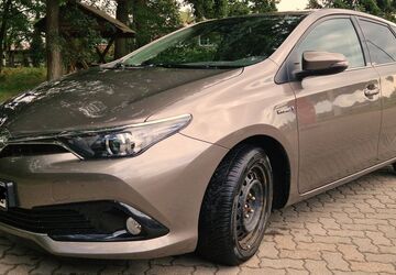 Toyota Auris 97.500 km 13.800 &euro; Beelitz 14547