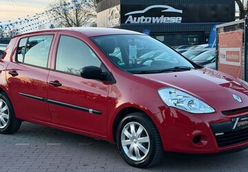 Renault Clio 94.643 km 4.990 &euro; BERLIN 13127