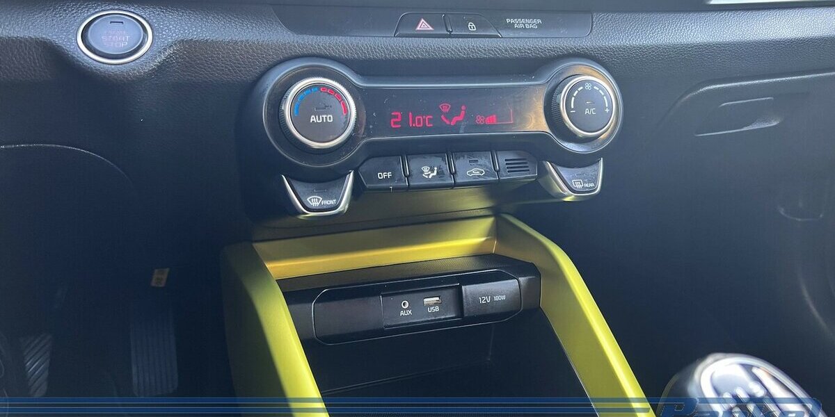 Kia Stonic Spirit 1.0*NAV*SHZ*RFK*BT*TotW*LED* 75.000 km 12.990 &euro; Berlin 13187