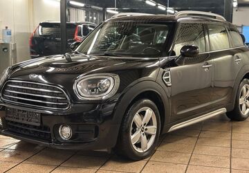 Mini Cooper D 143.524 km 12.950 &euro; Berlin 10829