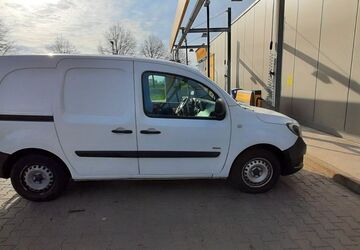 Mercedes-Benz Citan 155.000 km 8.900 &euro; Berlin 10785