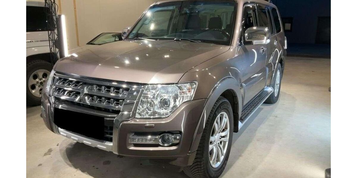 Mitsubishi Pajero 73.774 km 35.950 &euro; Teltow 14513