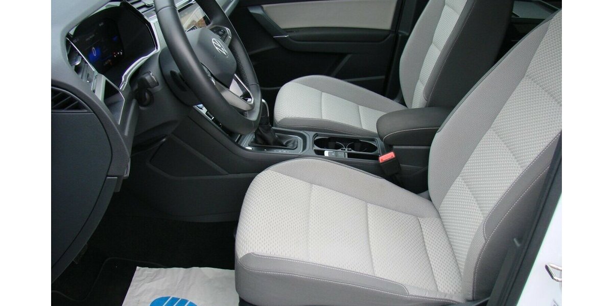 VW Touran 1,5 Comfortline ACC LED AHK 7Sitzer SHZ BMT 13.701 km 33.980 &euro; Falkensee 14612