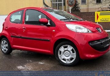 Peugeot 107 140.497 km 2.990 &euro; Berlin - Pankow 13187