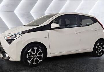 Toyota Aygo (X) 38.990 km 14.990 &euro; Berlin 12683