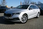 Skoda Octavia 2.0TDI Style ACC Columbus HeadUp AHK 48.103 km 27.480 &euro; Falkensee 14612