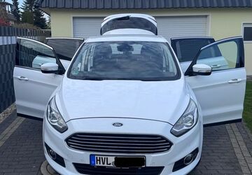 Ford S-Max 149.200 km 15.800 &euro; Falkensee 14612