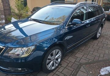 Skoda Superb 130.000 km 12.100 &euro; Borkheide 14823