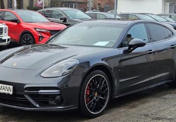 Porsche Panamera 136.123 km 59.890 &euro; Berlin 12247