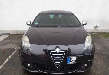 Alfa Romeo Giulietta 270.000 km 4.490 &euro; Berlin 10555