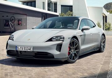 Porsche Taycan 10.825 km 98.930 &euro; Berlin 10587