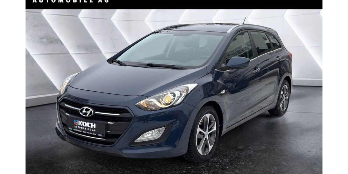 Hyundai i30 52.690 km 12.890 &euro; Berlin 12683