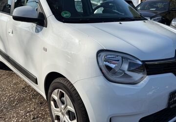 Renault Twingo 64.500 km 7.890 &euro; Mahlow 15831