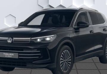VW Tiguan 9.000 km 55.990 &euro; Berlin 12524