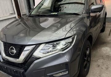 Nissan X-Trail 77.300 km 18.900 &euro; Berlin 10247