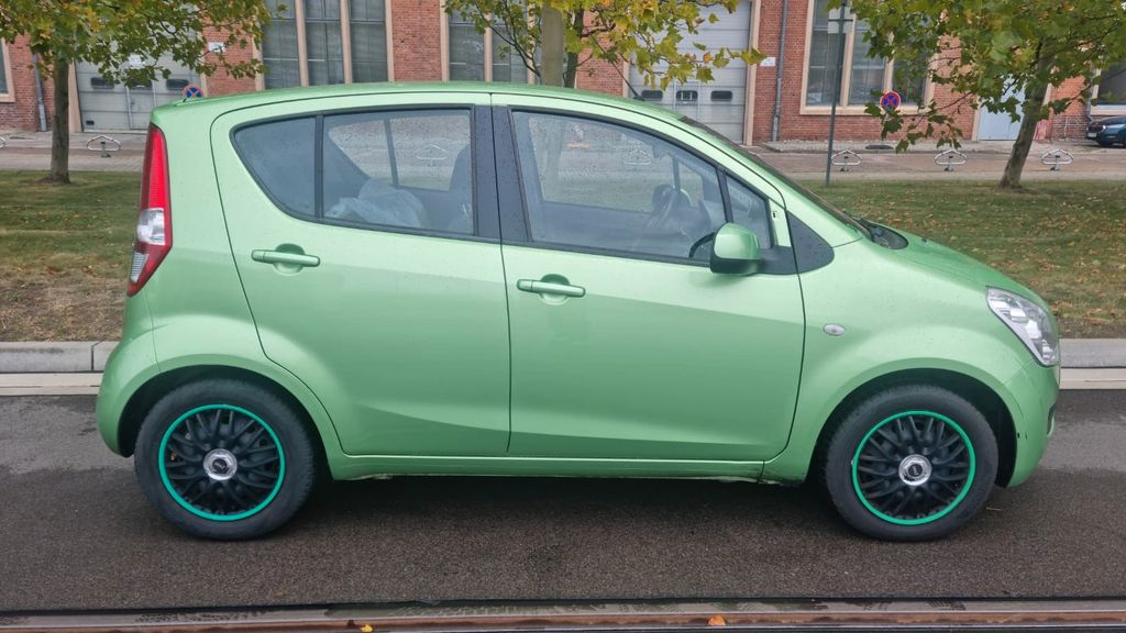 Suzuki Splash 109.932 km 2.490 &euro; Berlin 13437