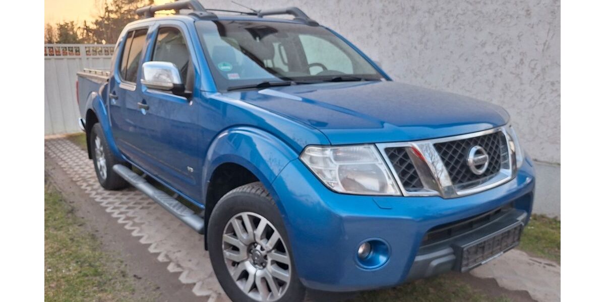Nissan Navara 139.195 km 12.900 &euro; Potsdam 14476