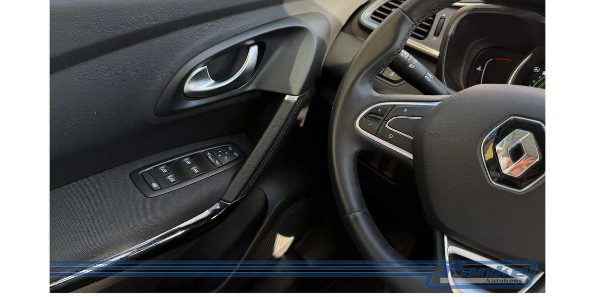 Renault Kadjar Equilibre 1.5 Aut.*NAV*RFK*LED*S&S*ACC* 18.488 km 21.990 &euro; Berlin 13187