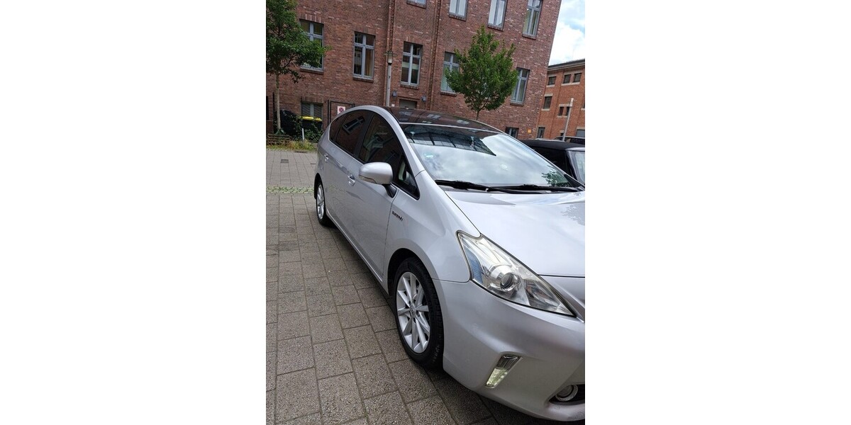 Toyota Prius Plus 164.000 km 13.000 &euro; Berlin 10178