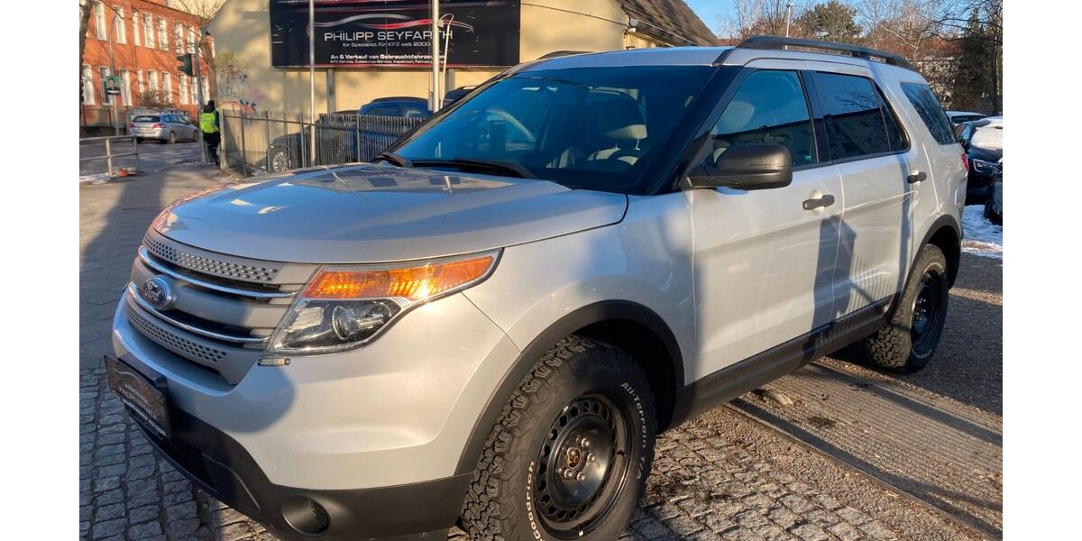 Ford Explorer 184.000 km 10.990 &euro; Berlin - Tempelhof 12107