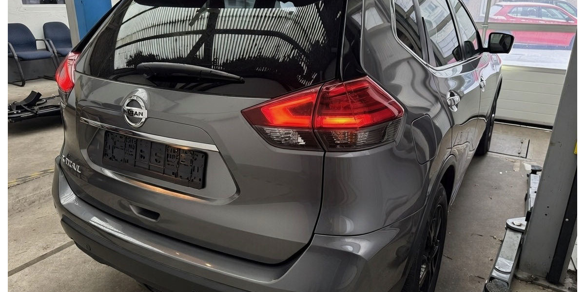 Nissan X-Trail Tekna 7 Sitze Ahk Leder 360 Panoram. LED 77.300 km 18.900 &euro; Berlin 10247