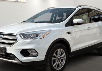 Ford Kuga 92.380 km 10.499 &euro; Berlin 12681