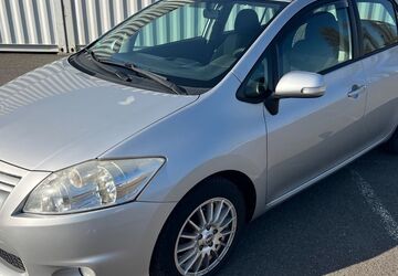 Toyota Auris 294.000 km 4.800 &euro; Berlin 12057