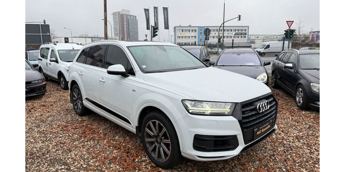 Audi Q7 171.113 km 25.999 &euro; Potsdam 14480