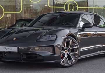 Porsche Taycan 1.900 km 116.900 &euro; Kleinmachnow 14532