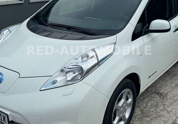 Nissan Leaf 42.000 km 9.990 &euro; Berlin 12249
