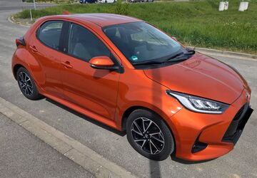 Toyota Yaris 33.735 km 9.500 &euro; Berlin 10557