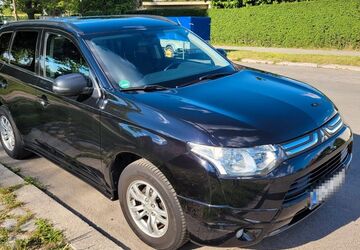 Mitsubishi Outlander 101.000 km 12.000 &euro; Berlin 13156
