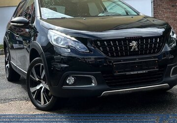 Peugeot 2008 1.2 PT 130 Allure*Pano*Navi*Leder*1-Hand* 79.035 km 11.990 &euro; Berlin 13187