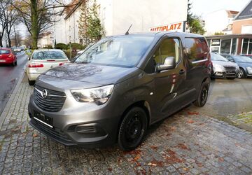 Opel Combo 116.210 km 7.950 &euro; Berlin-Tempelhof 12105