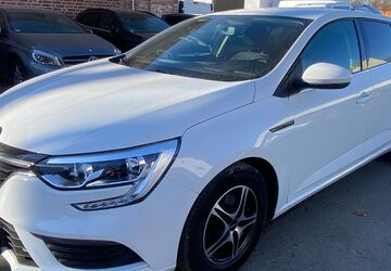 Renault Megane 42.000 km 11.990 &euro; Berlin-Lichtenberg 10365