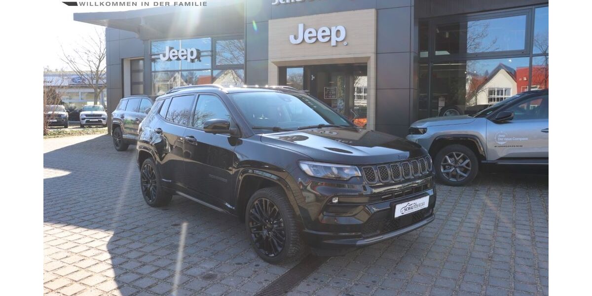 Jeep Compass 33.000 km 31.995 &euro; Potsdam 14482